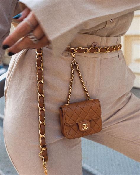 brown chanel bag outfit.